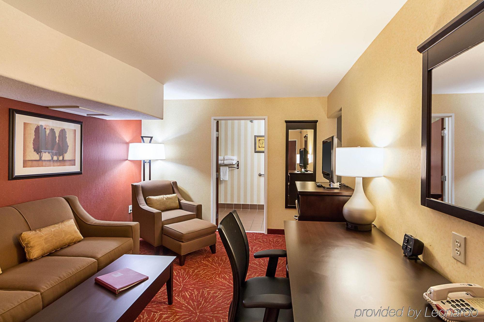 Comfort Suites Airport Wichita Exterior foto